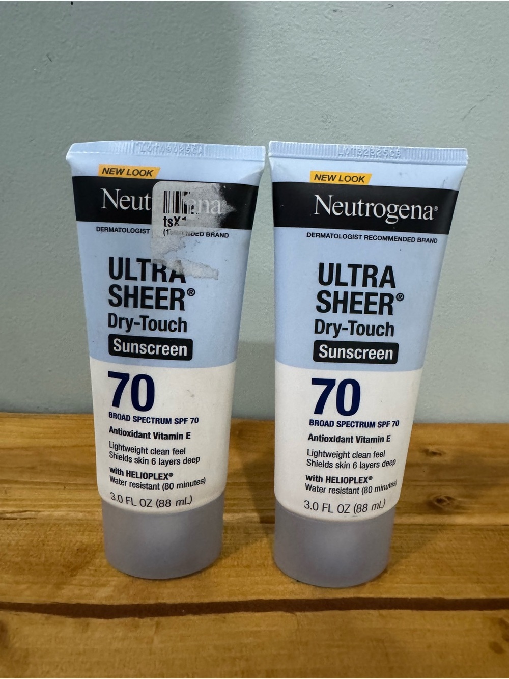 Neutrogena Ultra Sheer Dry-Touch Sunscreen SPF 70 2ct